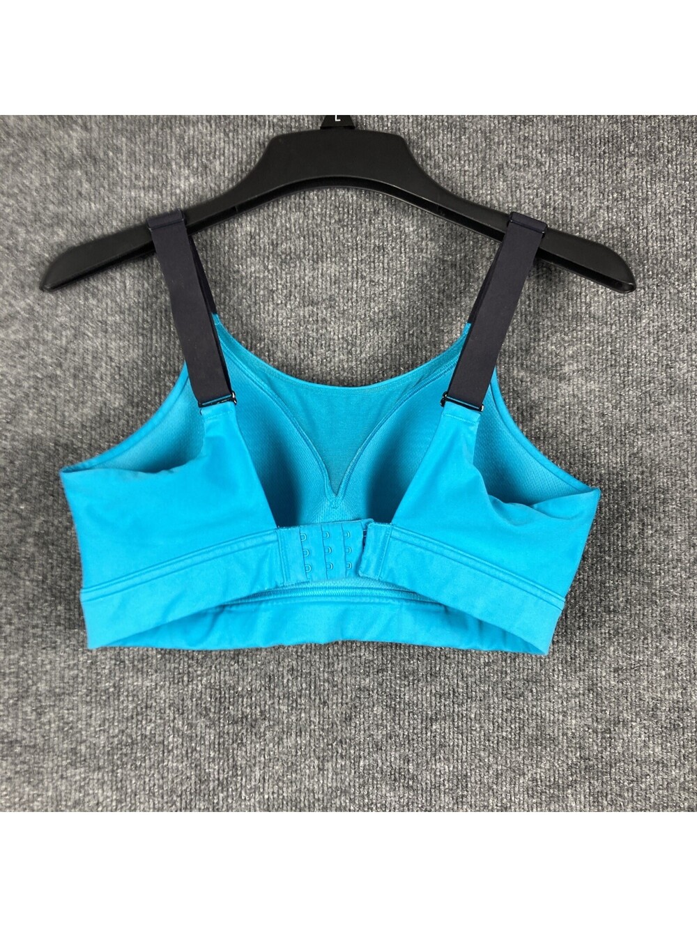 Under Armour Size 34D Adjustable Padded Athletic Gym Running Teal Sports Bra EUC - Picture 3 of 9